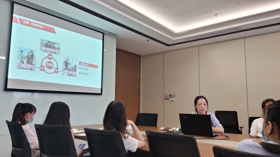 PTI组织商务礼仪培训（images 1）
